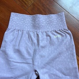 AYBL Evolve Speckle Seamless Leggings!